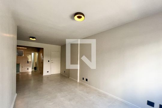 Sala de apartamento à venda com 2 quartos, 91m² em Vila Olímpia, São Paulo