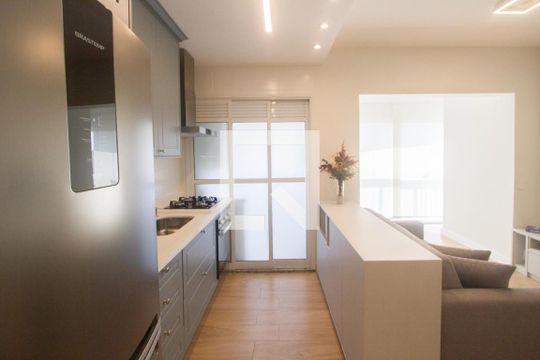 Cozinha de apartamento à venda com 2 quartos, 54m² em Chácara Santo Antônio (zona Sul), São Paulo