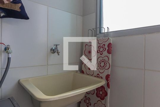 Lavanderia de apartamento para alugar com 2 quartos, 48m² em Vila Tesouro, São José dos Campos
