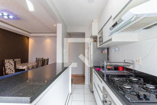 Cozinha de apartamento para alugar com 2 quartos, 48m² em Vila Tesouro, São José dos Campos