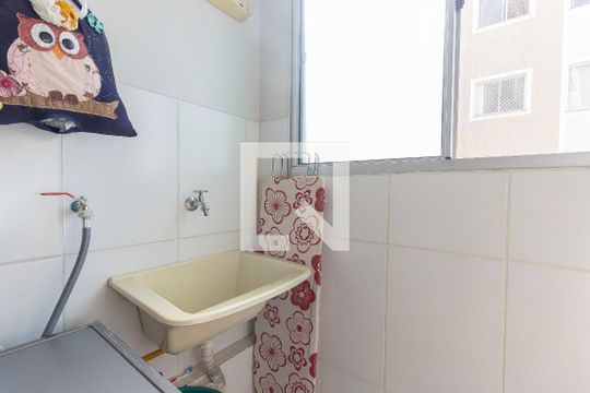 Lavanderia de apartamento para alugar com 2 quartos, 48m² em Vila Tesouro, São José dos Campos