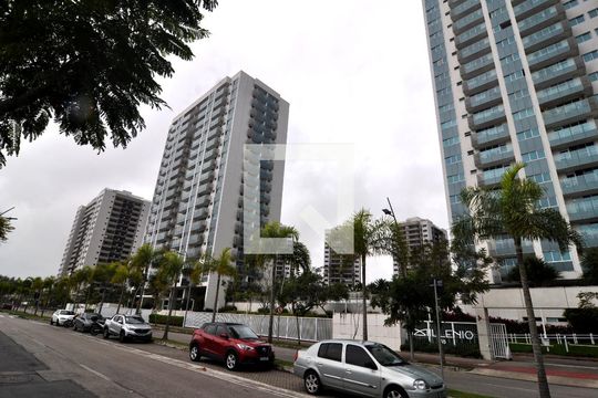 Fachada do Condomínio de apartamento à venda com 2 quartos, 79m² em Barra da Tijuca, Rio de Janeiro
