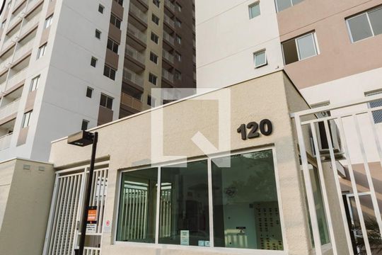 Fachada de apartamento para alugar com 1 quarto, 29m² em Parque Industrial Tomas Edson, São Paulo