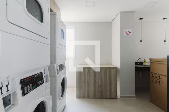 Lavanderia de apartamento para alugar com 1 quarto, 29m² em Parque Industrial Tomas Edson, São Paulo