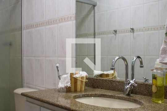 Apartamento para alugar com 3 quartos, 67m² em Todos Os Santos, Rio de Janeiro