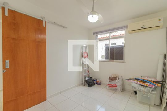 Quarto 2 de apartamento à venda com 2 quartos, 56m² em Anil, Rio de Janeiro