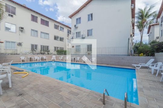 Área comum - Piscina de apartamento à venda com 2 quartos, 56m² em Anil, Rio de Janeiro
