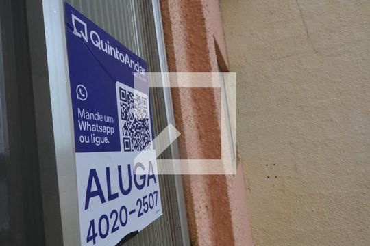 Placa instalada de apartamento para alugar com 2 quartos, 55m² em Campo Grande, Rio de Janeiro