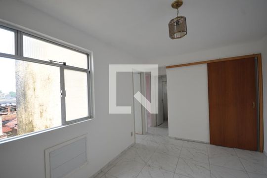 Sala de apartamento para alugar com 2 quartos, 55m² em Campo Grande, Rio de Janeiro