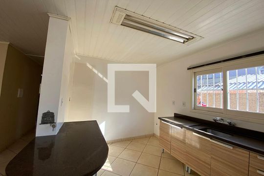 Cozinha de casa à venda com 2 quartos, 90m² em Santos Dumont, São Leopoldo