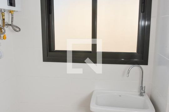 Área de Serviço de apartamento para alugar com 2 quartos, 66m² em Rio Branco, Porto Alegre