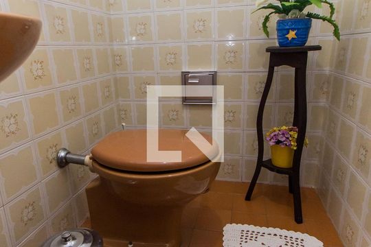 Lavabo de casa à venda com 3 quartos, 160m² em Vila Gustavo, São Paulo