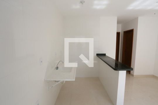 Cozinha de apartamento para alugar com 2 quartos, 37m² em Vila Libanesa, São Paulo