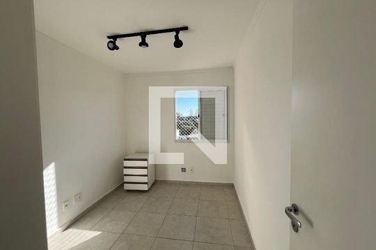 Quarto  de apartamento para alugar com 3 quartos, 110m² em Carandiru, São Paulo