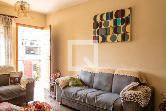 Sala de casa à venda com 3 quartos, 300m² em Cidade Líder, São Paulo