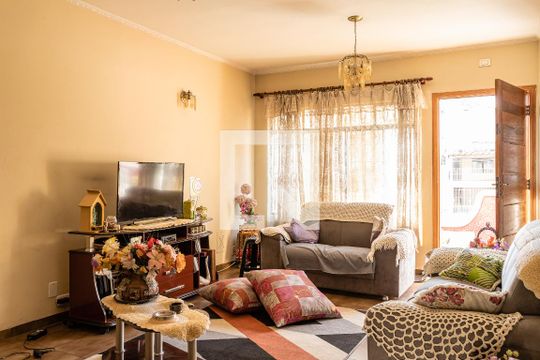 Sala de casa à venda com 3 quartos, 300m² em Cidade Líder, São Paulo