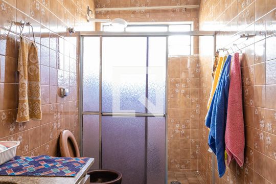Banheiro de casa à venda com 3 quartos, 300m² em Cidade Líder, São Paulo