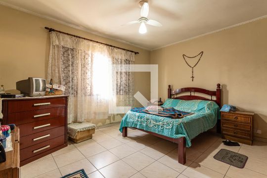 Quarto de casa à venda com 3 quartos, 300m² em Cidade Líder, São Paulo