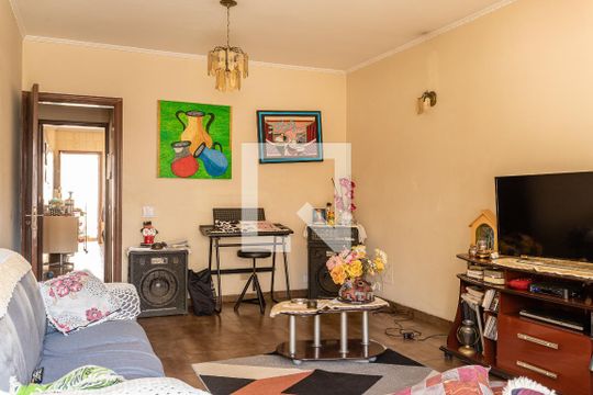 Sala de casa à venda com 3 quartos, 300m² em Cidade Líder, São Paulo