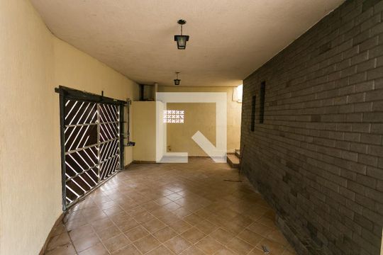 Garagem de casa à venda com 2 quartos, 135m² em Jardim Monte Kemel, São Paulo