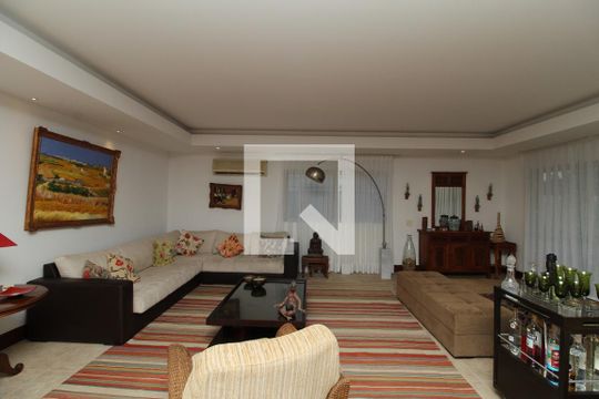 Sala de casa à venda com 5 quartos, 769m² em Barra da Tijuca, Rio de Janeiro
