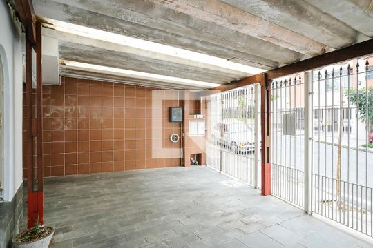 Garagem de casa à venda com 3 quartos, 196m² em Rudge Ramos, São Bernardo do Campo