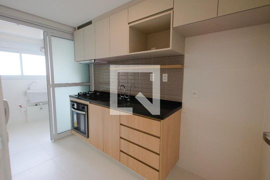 Cozinha de apartamento para alugar com 3 quartos, 84m² em Ipiranga, São Paulo