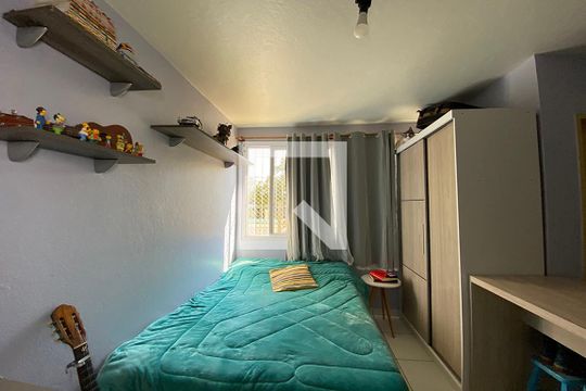 Sala/Quarto de kitnet/studio à venda com 1 quarto, 28m² em Cristo Rei, São Leopoldo