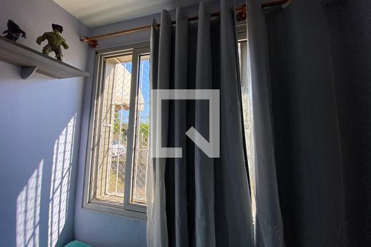 Janela da Sala/Quarto de kitnet/studio à venda com 1 quarto, 28m² em Cristo Rei, São Leopoldo