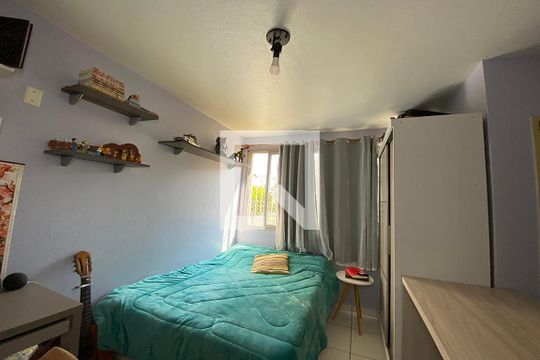 Sala/Quarto de kitnet/studio à venda com 1 quarto, 28m² em Cristo Rei, São Leopoldo