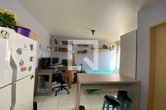 Cozinha de kitnet/studio à venda com 1 quarto, 28m² em Cristo Rei, São Leopoldo