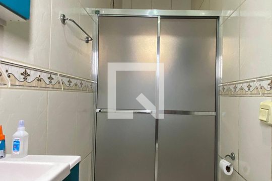 Banheiro Social 1 de casa à venda com 2 quartos, 247m² em Pinheiro, São Leopoldo