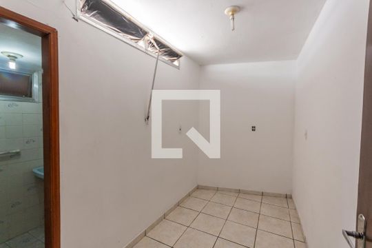 Closet de casa para alugar com 2 quartos, 120m² em Vila Curuca, Santo André