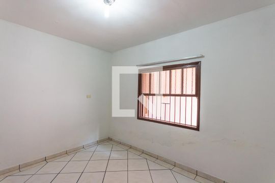 Quarto de casa para alugar com 2 quartos, 120m² em Vila Curuca, Santo André