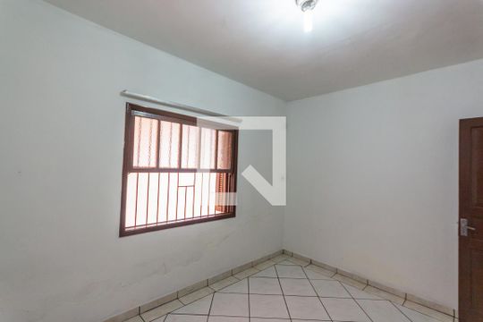 Quarto de casa para alugar com 2 quartos, 120m² em Vila Curuca, Santo André