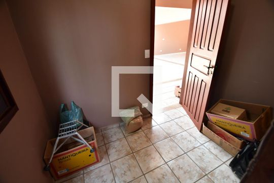 Quarto de Serviço de casa à venda com 4 quartos, 340m² em Jardim do Sol, Campinas