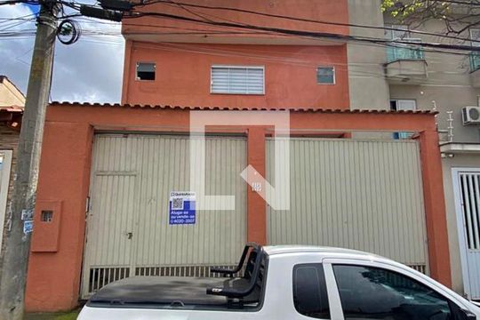 Fachada de casa à venda com 3 quartos, 240m² em Santa Teresinha, Santo André