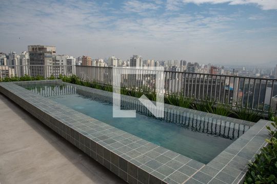 Área comum - Piscina de apartamento para alugar com 1 quarto, 17m² em Perdizes, São Paulo