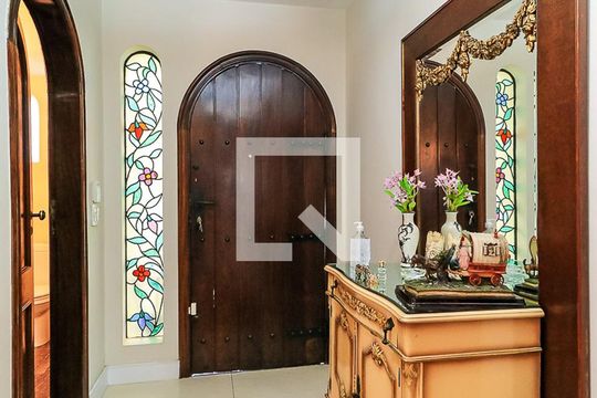 Hall de Entrada de casa à venda com 3 quartos, 320m² em Vila Inah, São Paulo