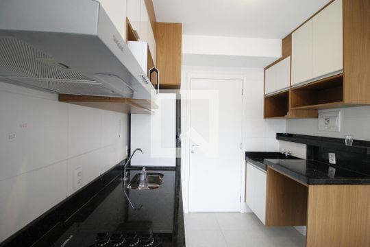 Cozinha de apartamento à venda com 1 quarto, 26m² em Jardim Caravelas, São Paulo