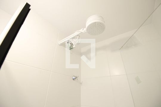 Banheiro de apartamento à venda com 1 quarto, 26m² em Jardim Caravelas, São Paulo