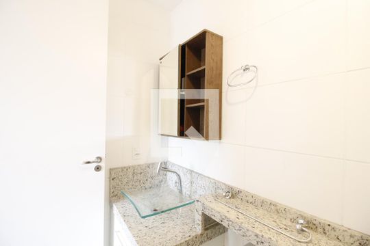 Banheiro de apartamento à venda com 1 quarto, 26m² em Jardim Caravelas, São Paulo