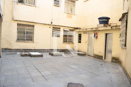 Área comum de apartamento para alugar com 1 quarto, 40m² em Santa Teresa, Rio de Janeiro