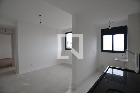 Cozinha de apartamento à venda com 2 quartos, 58m² em Azenha, Porto Alegre