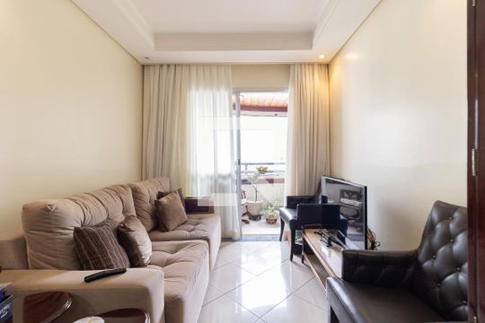 Sala de apartamento à venda com 3 quartos, 73m² em Vila Gumercindo, São Paulo