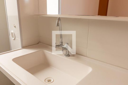 Detalhe cozinha de apartamento à venda com 2 quartos, 50m² em Mário Quintana, Porto Alegre