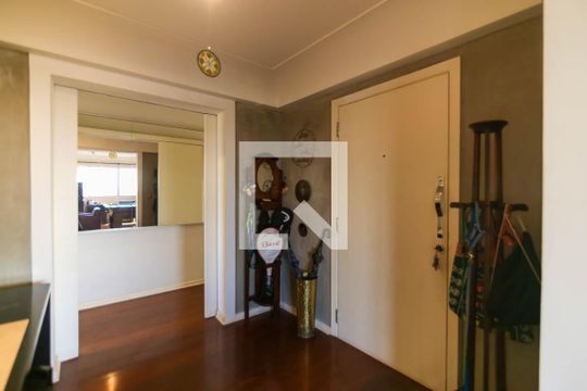 Hall de apartamento para alugar com 3 quartos, 320m² em Fazenda Morumbi, São Paulo