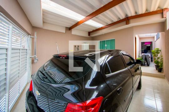 Garagem de casa para alugar com 3 quartos, 138m² em Jardim Stetel, Santo André