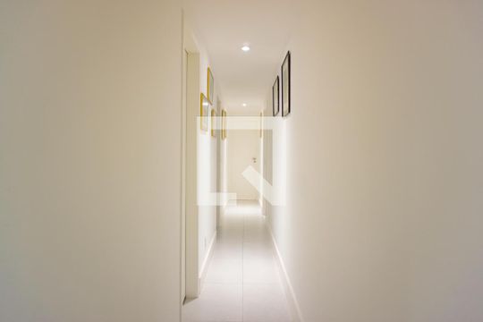 Corredor de apartamento à venda com 4 quartos, 320m² em Recreio dos Bandeirantes, Rio de Janeiro