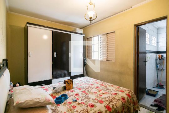 Suíte de casa à venda com 2 quartos, 90m² em Vila Bandeirantes, São Paulo